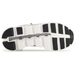 On Women's Cloud 5 Waterproof - Baskets