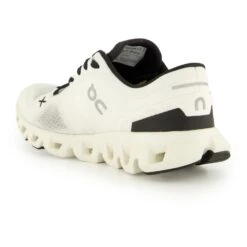 On Women's Cloud X 3 - Chaussures De Running